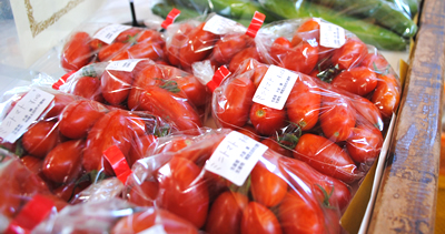 『道の駅さとみ　地元生産者の野菜』の画像